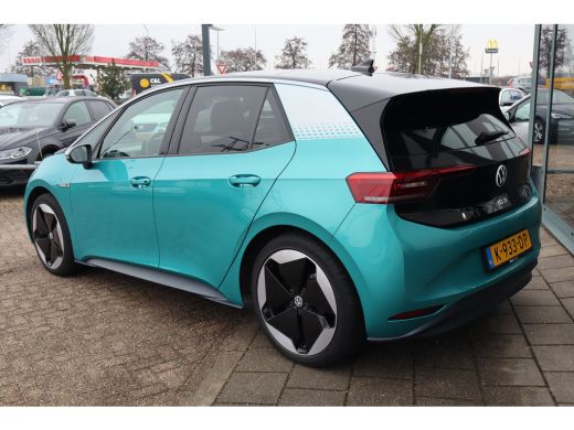 Volkswagen ID.3 First Max 58 kWh | Achteruitrijcamera | Hill hold functie | Keyless entry ActivLease financial lease