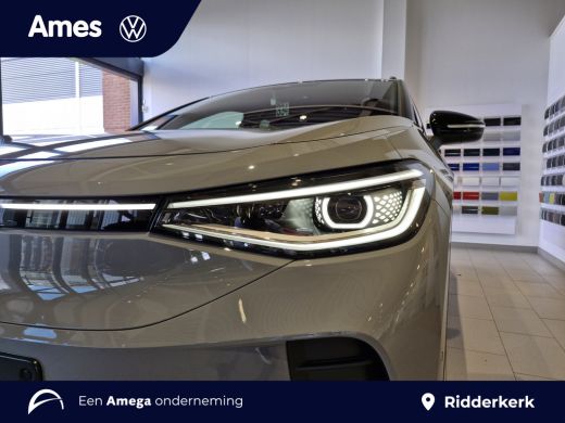 Volkswagen ID.4 Pro Limited Edition 77 kWh accu 286 PK | Achteruitrijcamera 'Rear View' | Climatronic 2-zone ActivLease financial lease