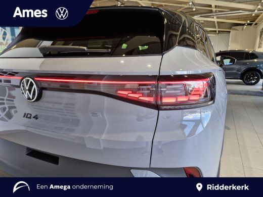 Volkswagen ID.4 Pro Limited Edition 77 kWh accu 286 PK | Achteruitrijcamera 'Rear View' | Climatronic 2-zone ActivLease financial lease