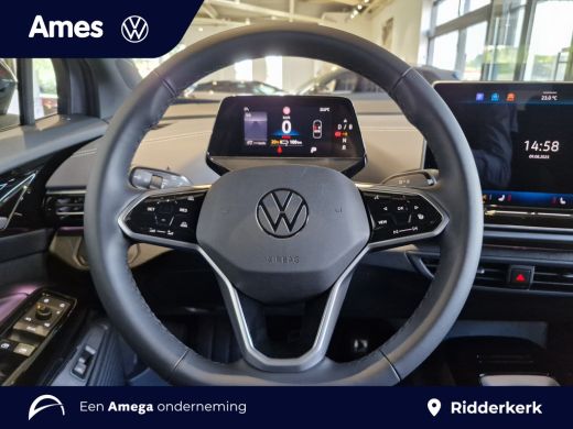 Volkswagen ID.4 Pro Limited Edition Plus 210 kW / 286 PK | Achteruitrijcamera | Climatronic | Voorstoelen verwarm... ActivLease financial lease