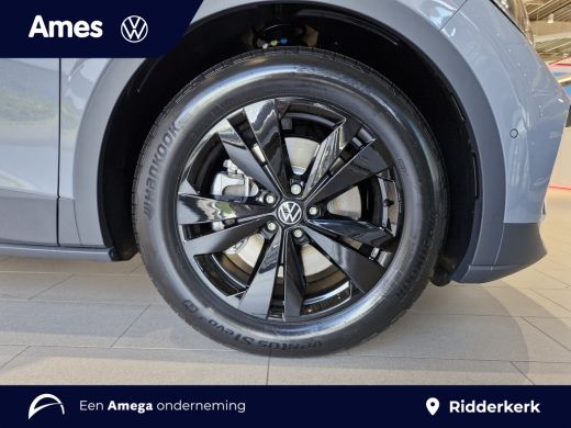 Volkswagen ID.4 Pro Limited Edition Plus 210 kW / 286 PK | Achteruitrijcamera | Climatronic | Voorstoelen verwarm... ActivLease financial lease