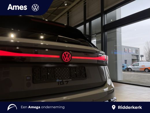 Volkswagen ID.7 Pro Limited Edition 210 kW / 286 PK | Black edition pakket | Climatronic | Voorstoelen verwarmbaa... ActivLease financial lease