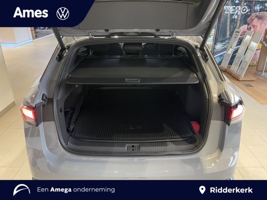 Volkswagen ID.7 Pro Limited Edition 210 kW / 286 PK | Black edition pakket | Climatronic | Voorstoelen verwarmbaa... ActivLease financial lease