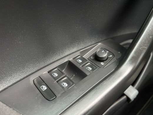 Volkswagen Polo 1.0 TSI Life | Parkeer Sensoren | Bluetooth | Cruise | Airco ActivLease financial lease