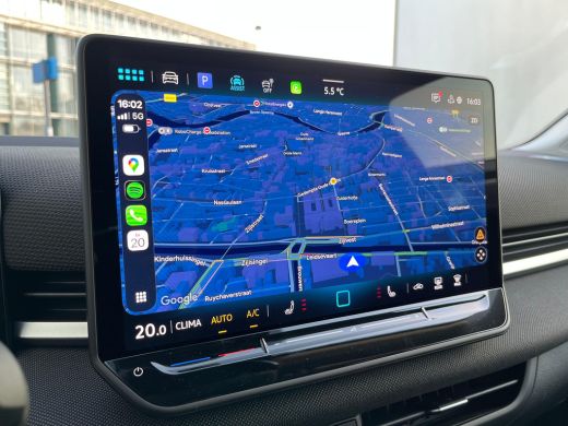 Volkswagen T-Roc 1.5 eTSI 115pk Life First Edition | 18" LM velgen zwart | ACC | Apple Carplay | Stoel en stuurver... ActivLease financial lease