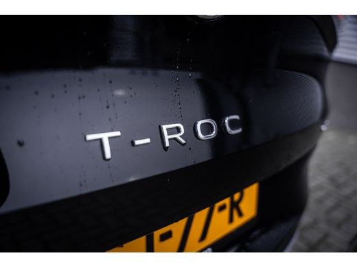 Volkswagen T-Roc 1.5 eTsi Life First Edition | 19 inch velgen met 4seizoenbanden  | Achteruitrijcamera | Cruise co... ActivLease financial lease