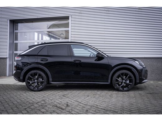 Volkswagen T-Roc 1.5 eTsi Life First Edition | 19 inch velgen met 4seizoenbanden  | Achteruitrijcamera | Cruise co... ActivLease financial lease