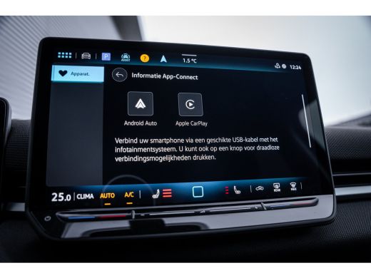 Volkswagen T-Roc 1.5 eTsi Life First Edition | 19 inch velgen met 4seizoenbanden  | Achteruitrijcamera | Cruise co... ActivLease financial lease