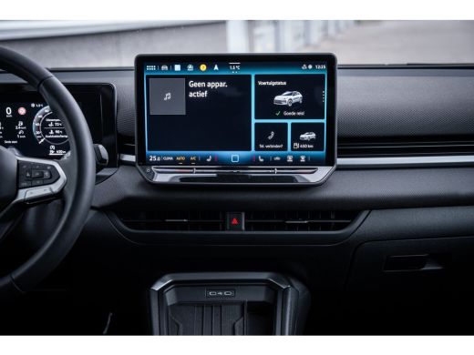 Volkswagen T-Roc 1.5 eTsi Life First Edition | 19 inch velgen met 4seizoenbanden  | Achteruitrijcamera | Cruise co... ActivLease financial lease