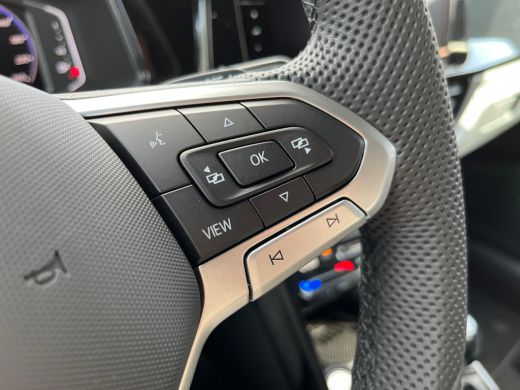 Volkswagen T-Roc 1.5 TSI R-Line Edition | Top sportstoelen | 19" LM velgen | Apple Carplay | Navigatie | Stoelverw... ActivLease financial lease