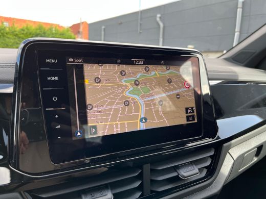 Volkswagen T-Roc 1.5 TSI R-Line Edition | Top sportstoelen | 19" LM velgen | Apple Carplay | Navigatie | Stoelverw... ActivLease financial lease