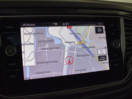 Volkswagen T-Roc 1.5 TSI Sport Business R 150pk DSG/AUTO | Dodehoekdetectie | Panorama dak | Camera achter | Elekt... ActivLease financial lease