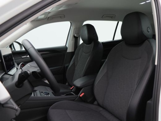 Volkswagen Tayron 1.5 eHybrid 204 Pk Automaat Life Edition | Adaptive Cruise | Trekhaak | Stoelverwarming | Navigat... ActivLease financial lease