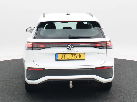 Volkswagen Tayron 1.5 eHybrid 204 Pk Automaat Life Edition | Adaptive Cruise | Trekhaak | Stoelverwarming | Navigat... ActivLease financial lease