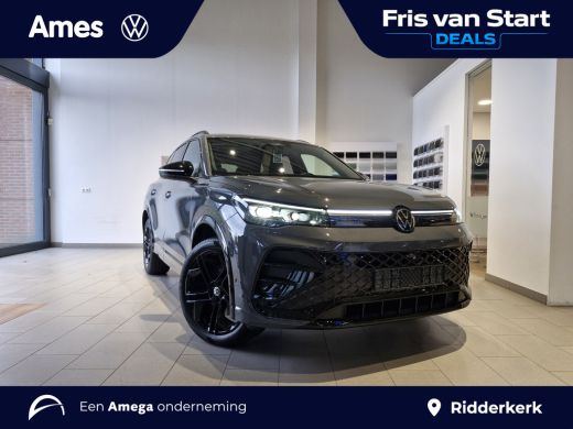 Volkswagen Tiguan R-Line Edition 1.5 eHybrid 204 PK | &euro;2000,- inruilpremie | Black style pakket | Trekhaak inklapba...