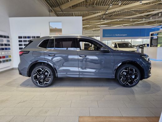 Volkswagen Tiguan R-Line Edition 1.5 eHybrid 204 PK | &euro;2000,- inruilpremie | ActivLease financial lease