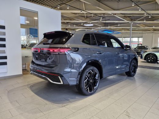 Volkswagen Tiguan R-Line Edition 1.5 eHybrid 204 PK | &euro;2000,- inruilpremie | ActivLease financial lease