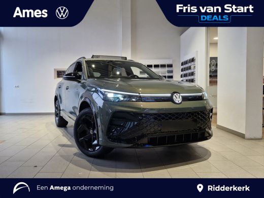 Volkswagen Tiguan R-Line Edition 1.5 eHybrid 204 PK &euro;2000,- inruilpremie | Harman Kardon Audio | Panoramaschuif-kan...