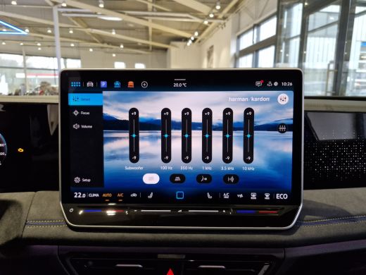 Volkswagen Tiguan R-Line Edition 1.5 eHybrid 204 PK &euro;2000,- inruilpremie | Harman Kardon Audio | Panoramaschuif-kan... ActivLease financial lease