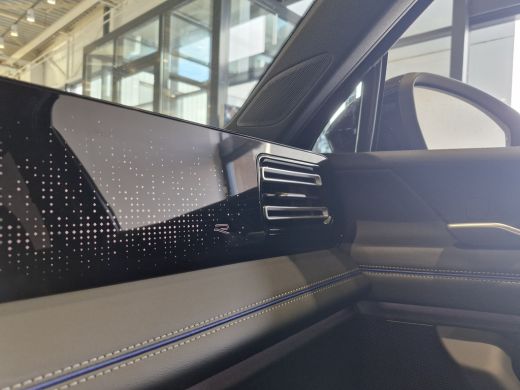 Volkswagen Tiguan R-Line Edition 1.5 eHybrid 204 PK | Trekhaak inklapbaar, met elektrische ontgrendeling | Comfort ... ActivLease financial lease