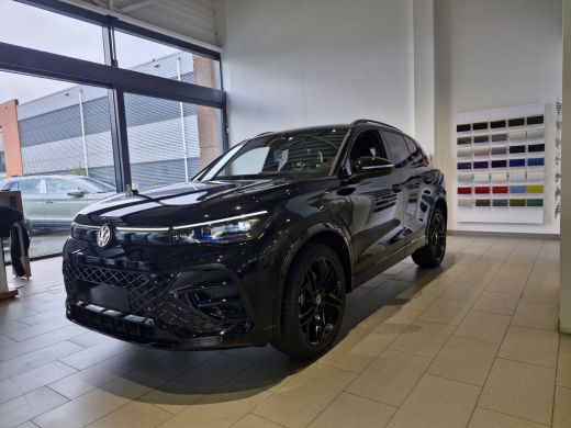 Volkswagen Tiguan R-Line Edition 1.5 eHybrid 204 PK | Trekhaak inklapbaar, met elektrische ontgrendeling | Comfort ... ActivLease financial lease