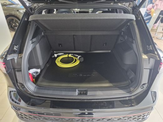 Volkswagen Tiguan R-Line Edition 1.5 eHybrid 204 PK | Trekhaak inklapbaar, met elektrische ontgrendeling | Comfort ... ActivLease financial lease