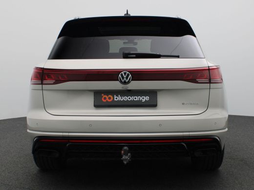 Volkswagen Touareg 3.0 TSi eHybrid 4MOTION R Edition 463PK Aut. Pano-Schuifdak, Nachtzicht Camera, Trekhaak,  Dynaud... ActivLease financial lease