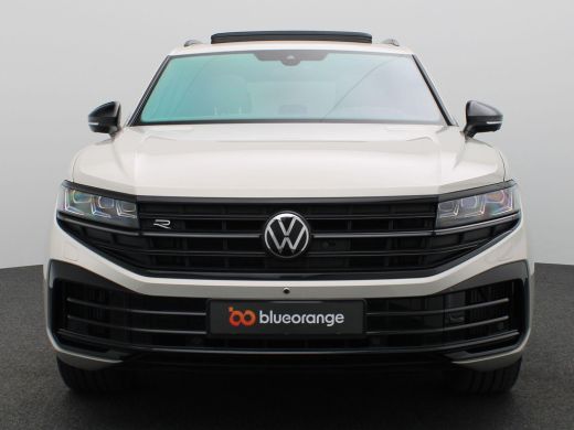 Volkswagen Touareg 3.0 TSi eHybrid 4MOTION R Edition 463PK Aut. Pano-Schuifdak, Nachtzicht Camera, Trekhaak,  Dynaud... ActivLease financial lease