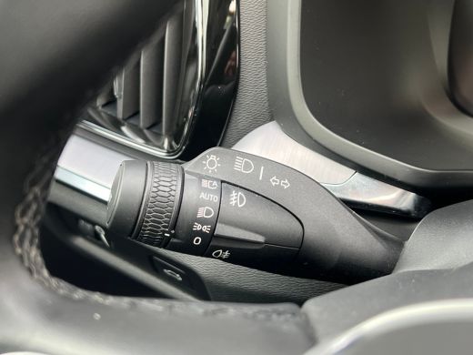 Volvo  V60 2.0 B3 Business | Panoramadak | Trekhaak | Adaptieve Cruise control | Camera | Parkeersensoren vo... ActivLease financial lease