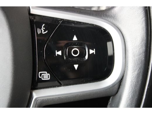 Volvo  V60 2.0 B3 Momentum | Elektrisch uitklapbare trekhaak | Keyless start | Apple carplay | Ledere bekled... ActivLease financial lease