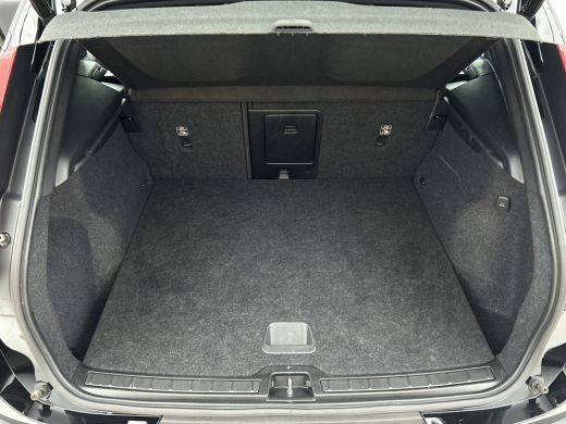 Volvo  XC40 Recharge 78KWH. SOH 91% AWD R-Design / Pdc.+Camera / 1/2 Leder / Stoel-Stuurverwarming / Navigati... ActivLease financial lease