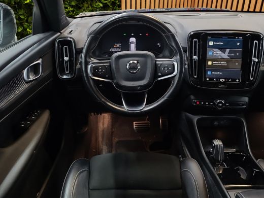 Volvo  XC40 Recharge P8 AWD R-Design 408pk | 1e Eigenaar | Pilot Assist | Stuur/stoelverwarming | Keyless ActivLease financial lease