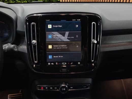 Volvo  XC40 Recharge P8 AWD R-Design 408pk | 1e Eigenaar | Pilot Assist | Stuur/stoelverwarming | Keyless ActivLease financial lease