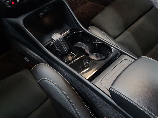 Volvo  XC40 Recharge P8 AWD R-Design 408pk | 1e Eigenaar | Pilot Assist | Stuur/stoelverwarming | Keyless ActivLease financial lease