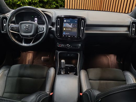 Volvo  XC40 Recharge P8 AWD R-Design 408pk | 1e Eigenaar | Pilot Assist | Stuur/stoelverwarming | Keyless ActivLease financial lease