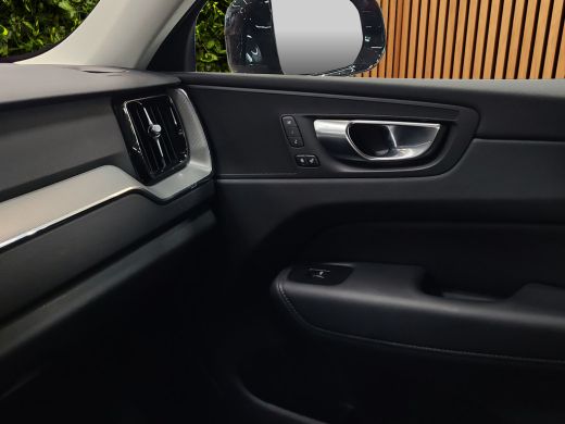 Volvo  XC60 2.0 T6 Plug-in hybrid AWD Plus Dark | Trekhaak | 360 Camera | Panoramadak | Memory | Pilot Assist ActivLease financial lease