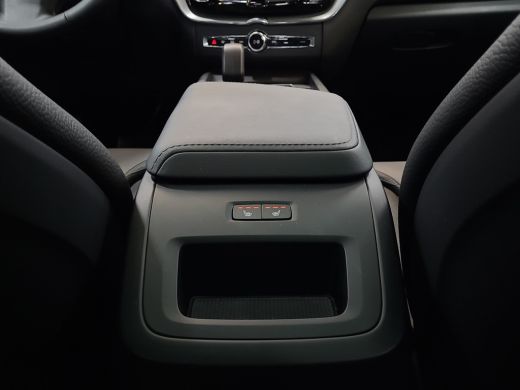 Volvo  XC60 2.0 T6 Plug-in hybrid AWD Plus Dark | Trekhaak | 360 Camera | Panoramadak | Memory | Pilot Assist ActivLease financial lease