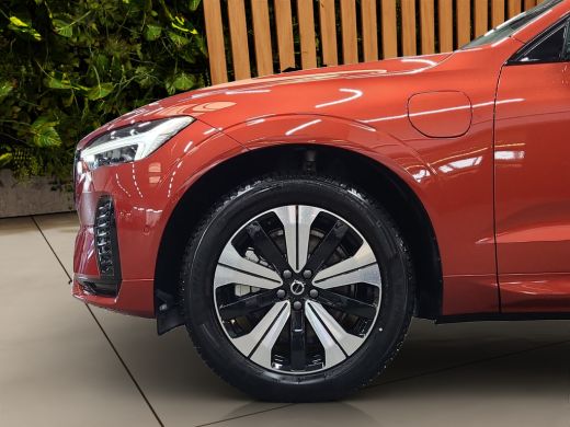 Volvo  XC60 2.0 T6 Plug-in hybrid AWD Plus Dark | Trekhaak | 360 Camera | Panoramadak | Memory | Pilot Assist ActivLease financial lease