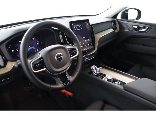 Volvo  XC60 T6 AWD Ultra Dark | Head-Up Display | 360 camera | Stoel + Stuurverwarming |  Harman Kardon | ActivLease financial lease