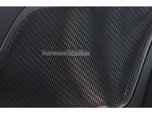 Volvo  XC60 T6 AWD Ultra Dark | Head-Up Display | 360 camera | Stoel + Stuurverwarming |  Harman Kardon | ActivLease financial lease