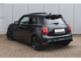 Mini Cooper John Cooper Works Automaat / Panoramadak / Sportstoelen / Achteruitrijcamera / Adaptief onderstel...