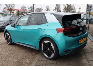 Volkswagen ID.3 First Max 58 kWh | Achteruitrijcamera | Hill hold functie | Keyless entry