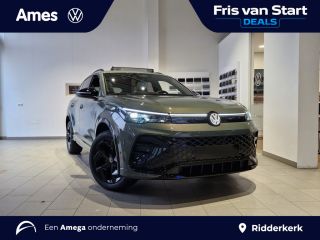 Volkswagen Tiguan R-Line Edition 1.5 eHybrid 204 PK &euro;2000,- inruilpremie | Harman Kardon Audio | Panoramaschuif-kan...