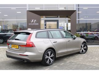 Volvo  V60 2.0 B3 Momentum Advantage | Parkeersensoren | Achteruitrijcamera | Cruise Control | Meer foto's v...