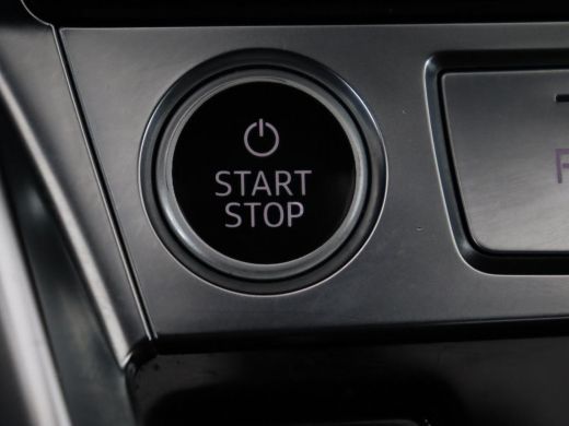 Audi e-tron 55 quattro Business edition | SOH 92% | Leder | Stoelverwarming | Luchtvering | Memory | Carplay ... ActivLease financial lease