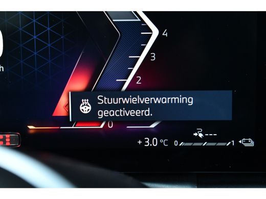 BMW 3 Serie Touring 330e M-Sport Pano ACC Trekhaak HiFi 19inch ActivLease financial lease