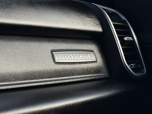 Dodge Ram 1500 1500 5.7 V8 4x4 BIG HORN / CREW CAB / LPG-G3 / NL AUTO / PANO / CAMERA / 3.5T TREKHAAK / GORILLA ... ActivLease financial lease
