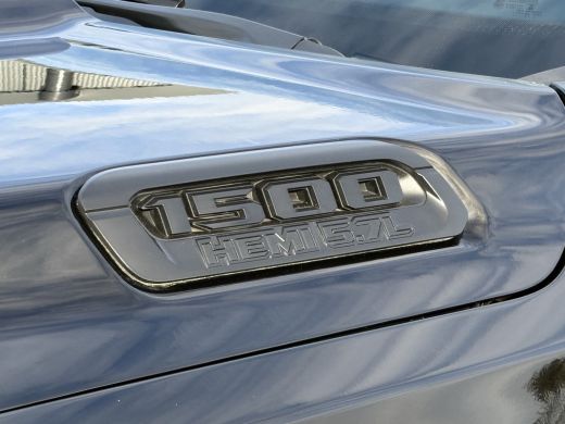 Dodge Ram 1500 1500 5.7 V8 4x4 BIG HORN / CREW CAB / LPG-G3 / NL AUTO / PANO / CAMERA / 3.5T TREKHAAK / GORILLA ... ActivLease financial lease