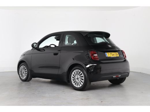 Fiat 500e Urban 42 kWh | Climate Control | Cruise Control | Keyless | Apple Carplay / Android Auto ActivLease financial lease