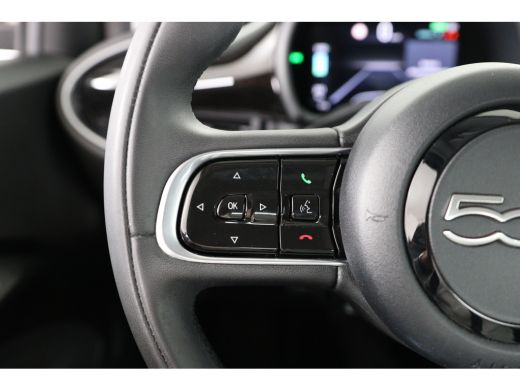 Fiat 500e Urban 42 kWh | Climate Control | Cruise Control | Keyless | Apple Carplay / Android Auto ActivLease financial lease
